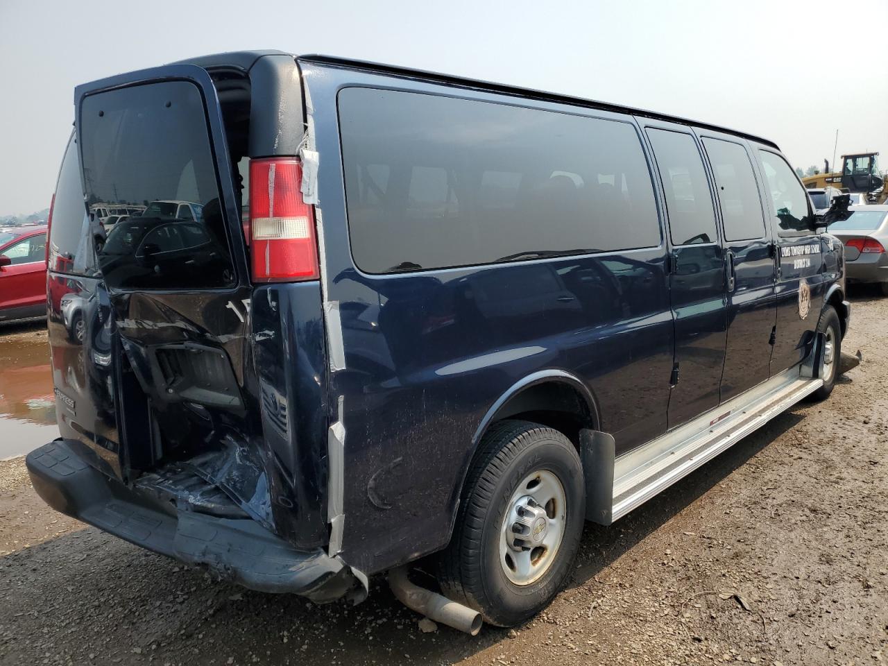 Chevrolet Express Ls Image 2