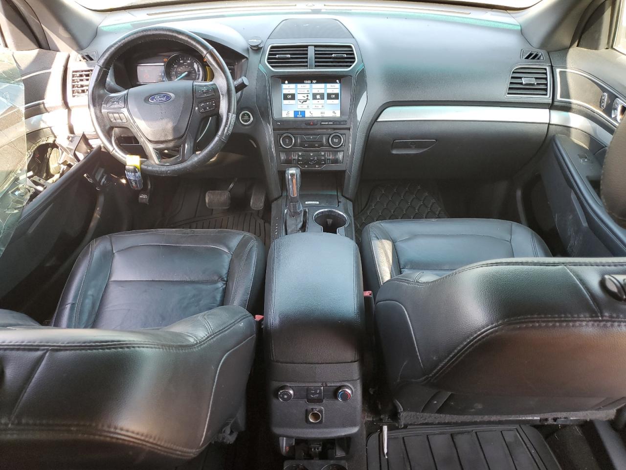 Ford Explorer Xlt Image 9