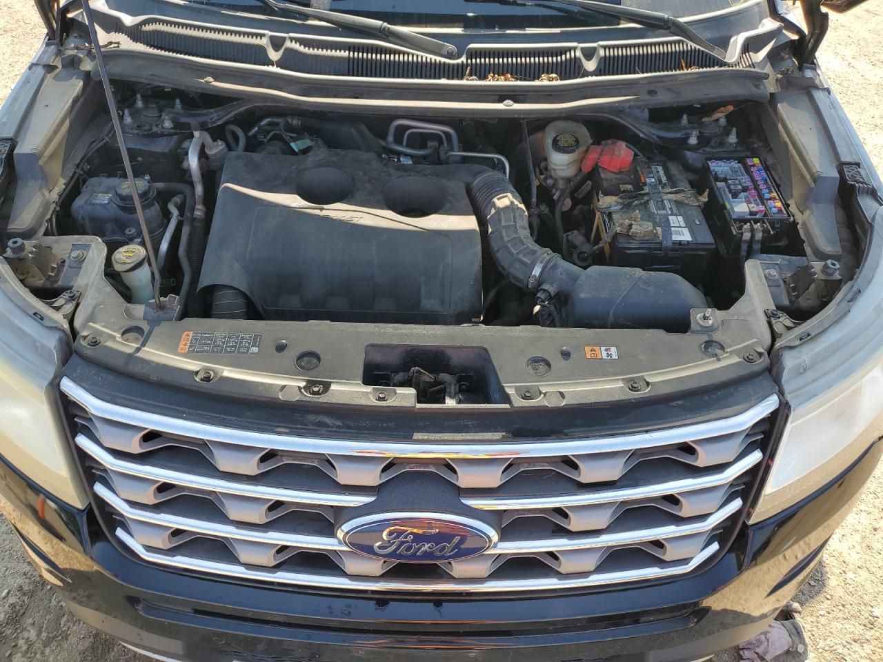 Ford Explorer Xlt Image 10