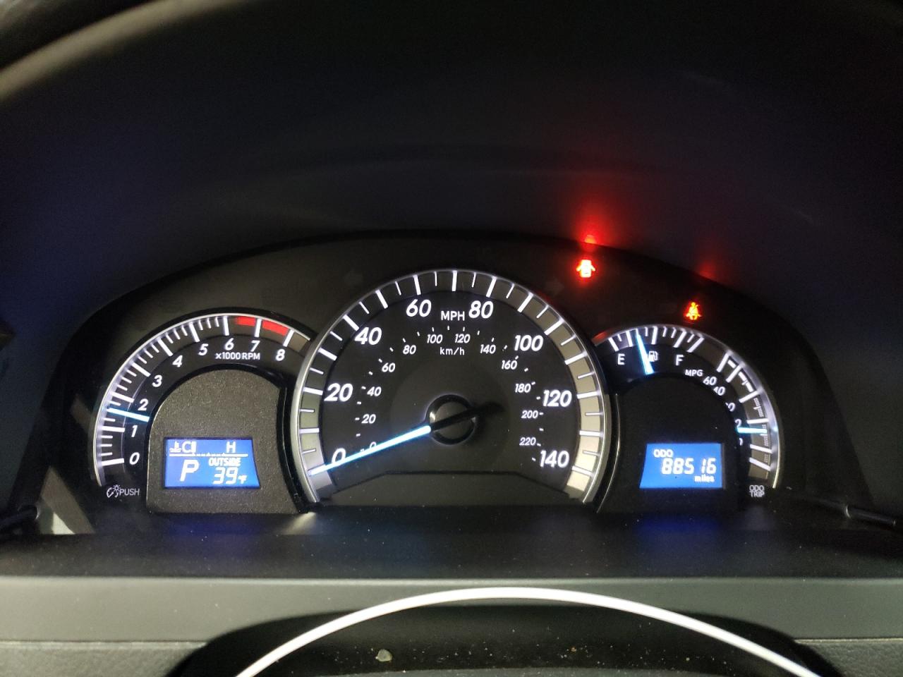 Toyota Camry Base Image 5