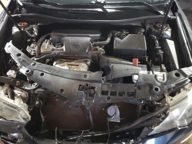 Toyota Camry Base Image 11