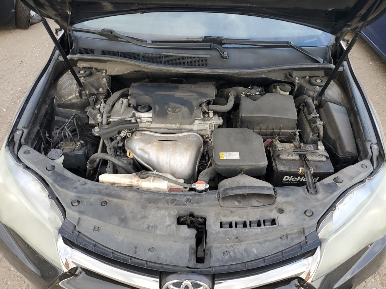 Toyota Camry Le Image 2