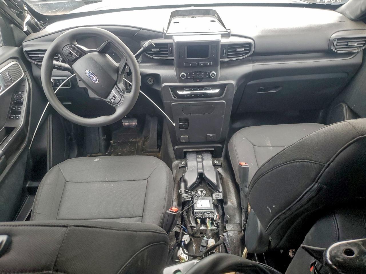 Ford Explorer Police Interceptor Image 10