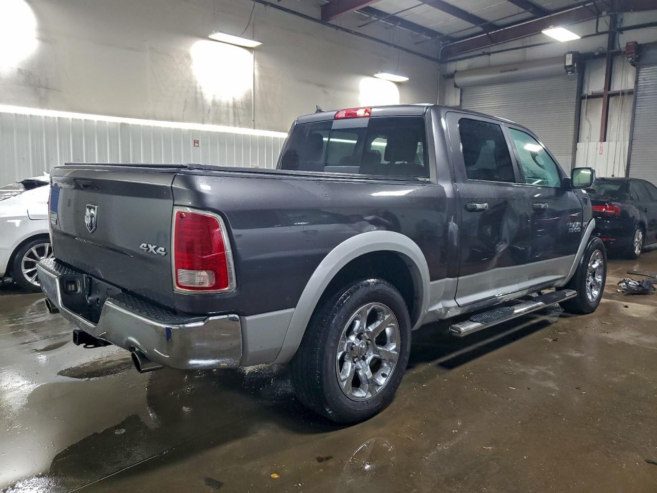 Ram 1500 Laramie Image 2