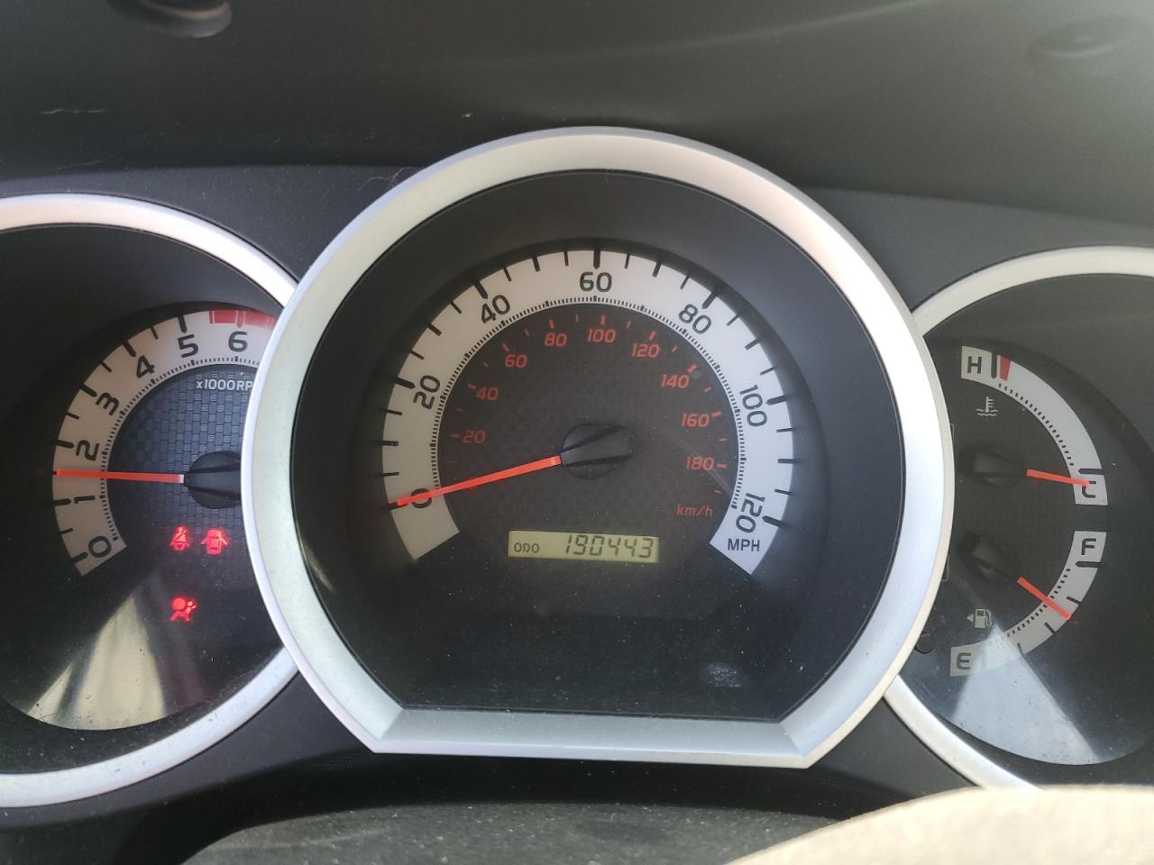 Toyota Tacoma Double Cab Image 9