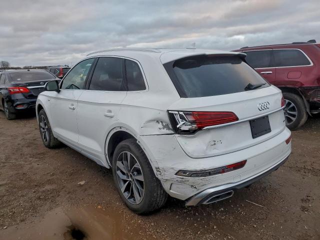 Audi Q5 Premium Plus 45 Image 2