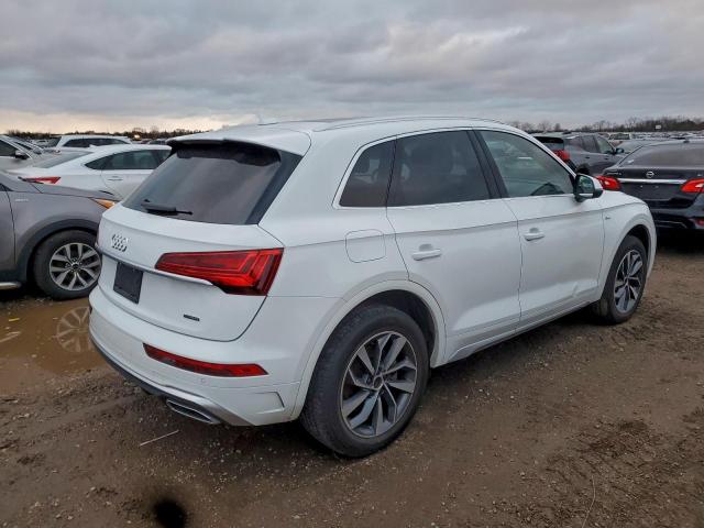 Audi Q5 Premium Plus 45 Image 3