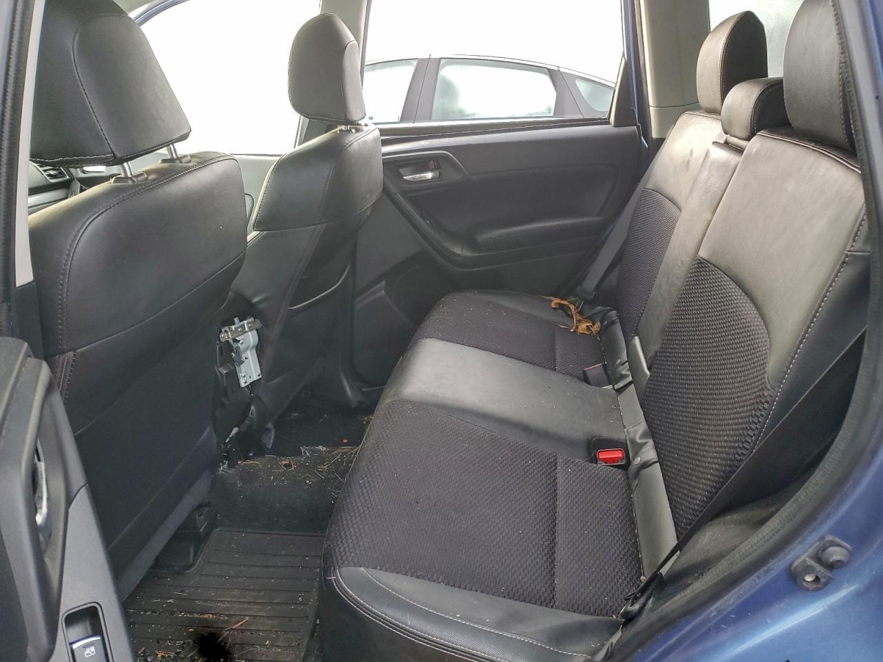 Subaru Forester 2.0xt Premium Image 6