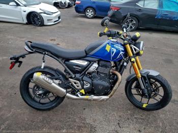  Salvage Triumph Motorcycle Speed 400