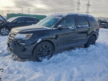  Salvage Ford Explorer