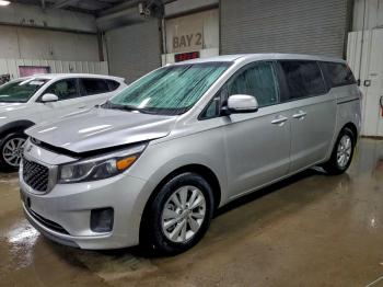  Salvage Kia Sedona