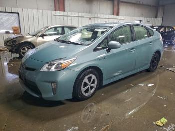  Salvage Toyota Prius