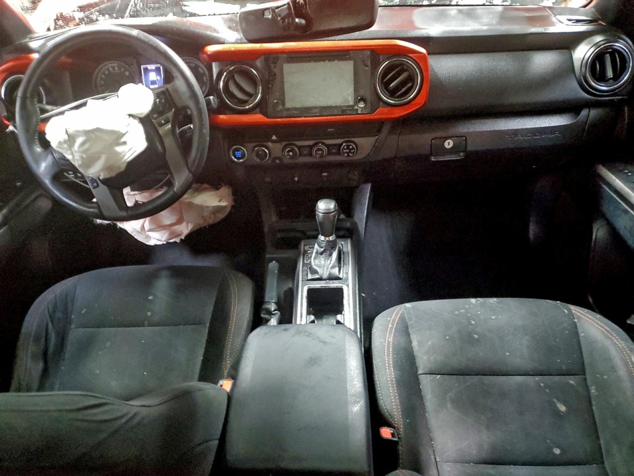 Toyota Tacoma Double Cab Image 5