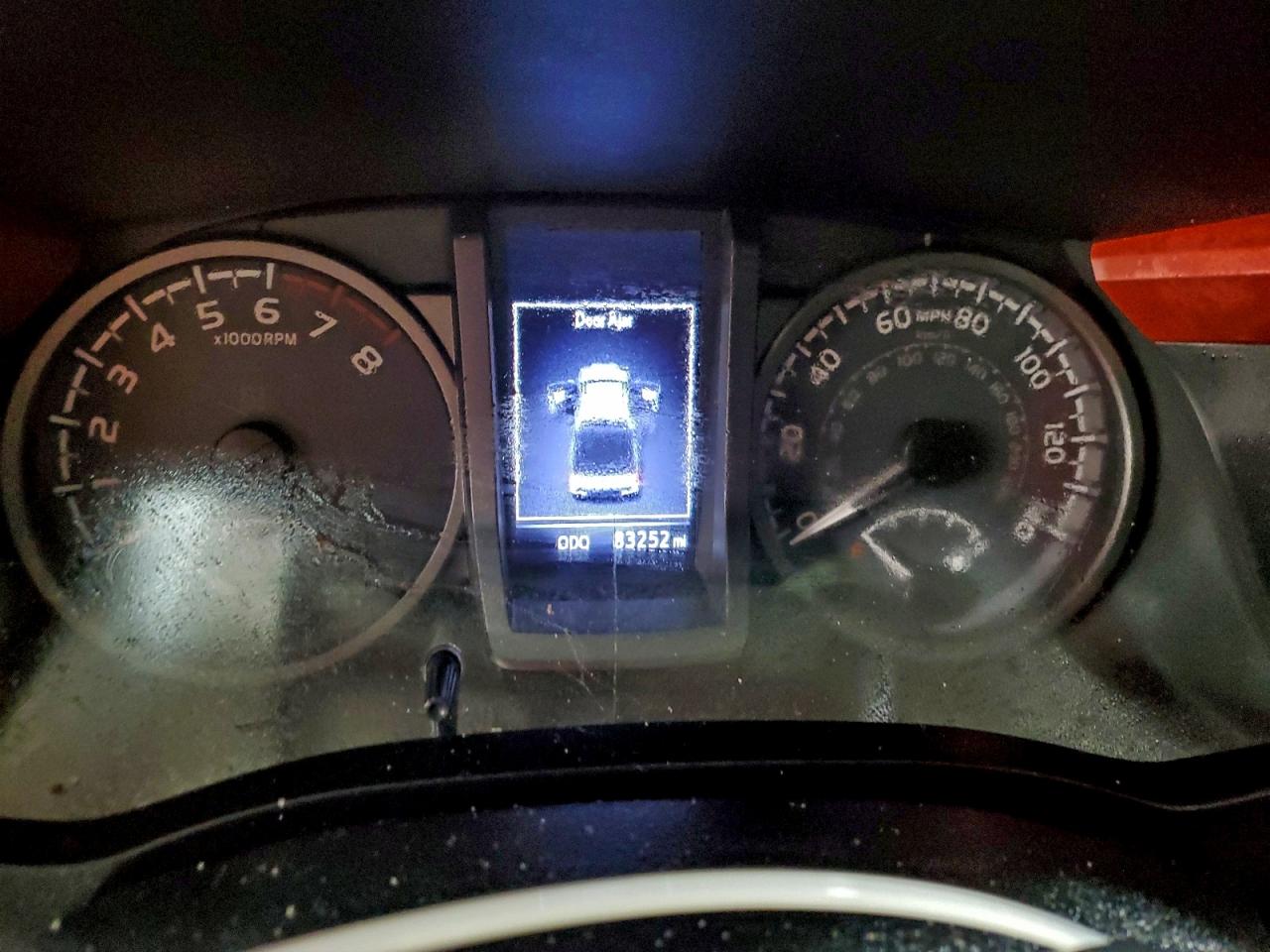 Toyota Tacoma Double Cab Image 12