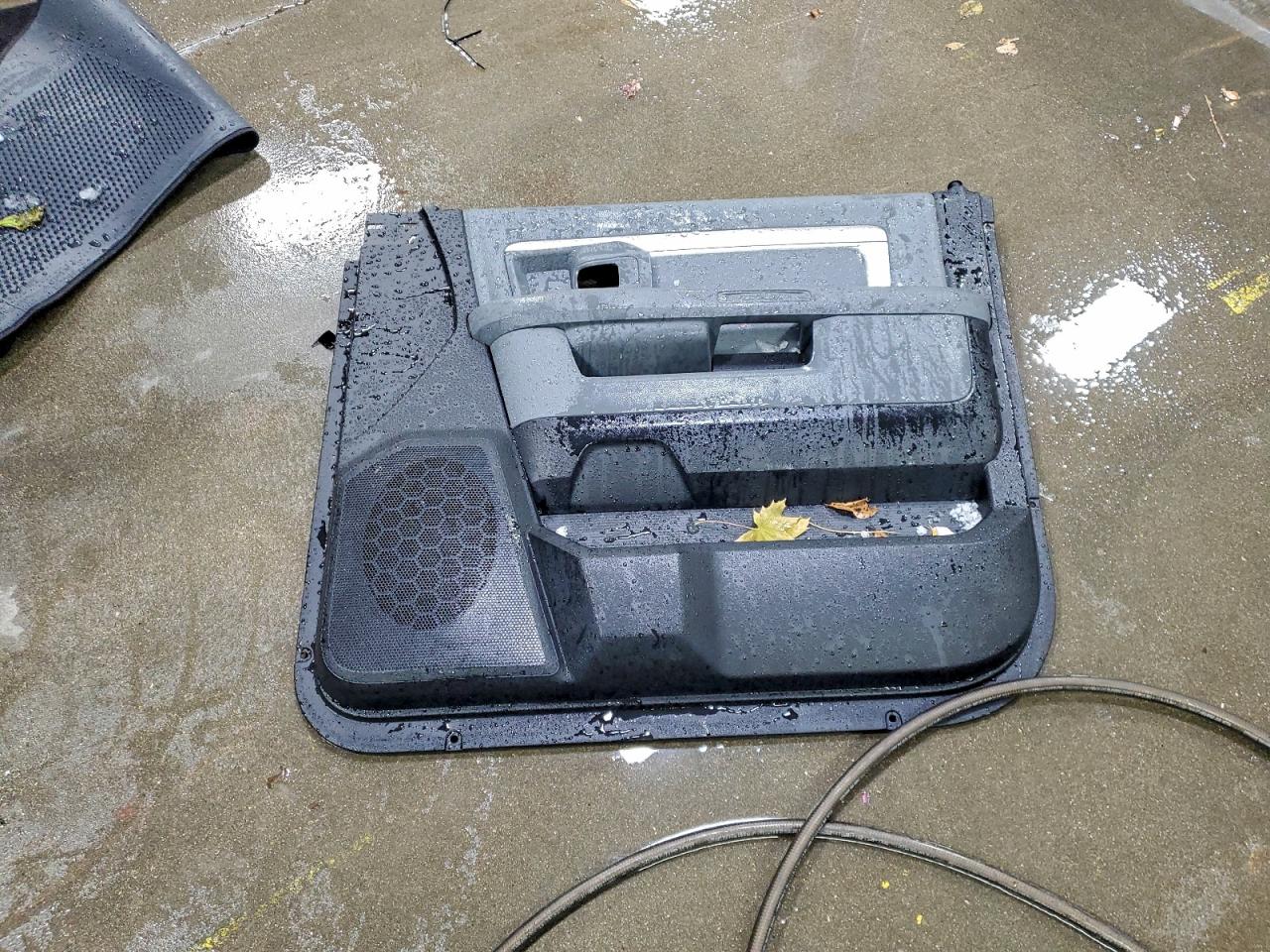 Ram 1500 Slt Image 4