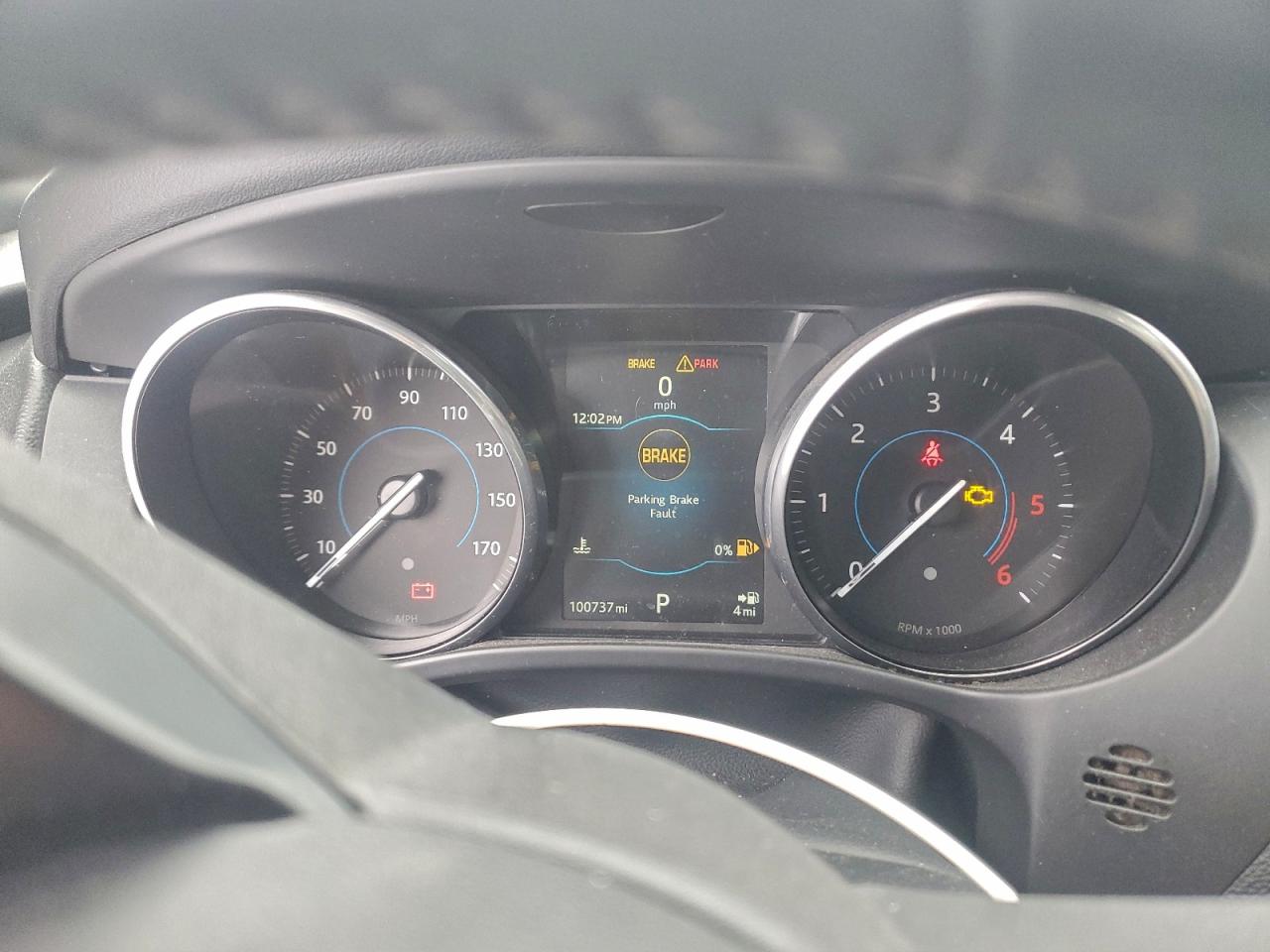 Jaguar F-PACE Premium Image 8