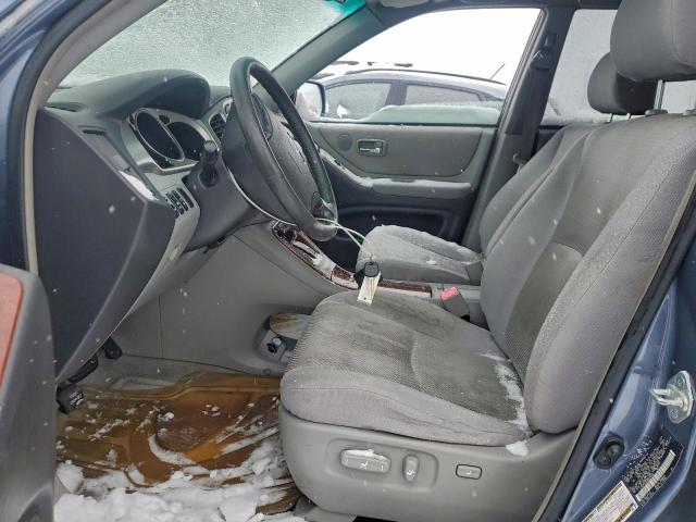 Toyota Highlander Base Image 9