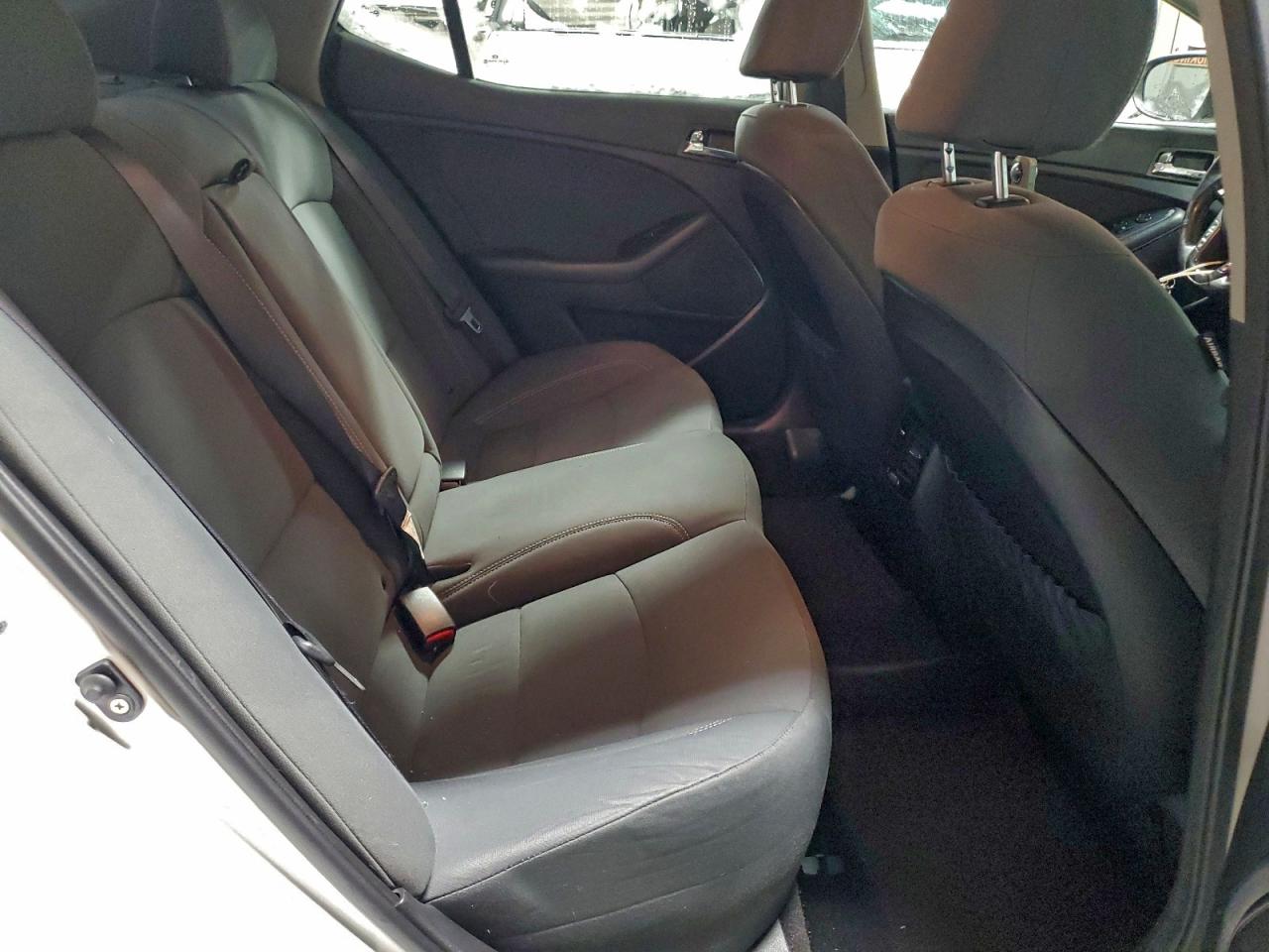 Kia Optima Hybrid Image 6