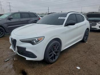  Salvage Alfa Romeo Stelvio
