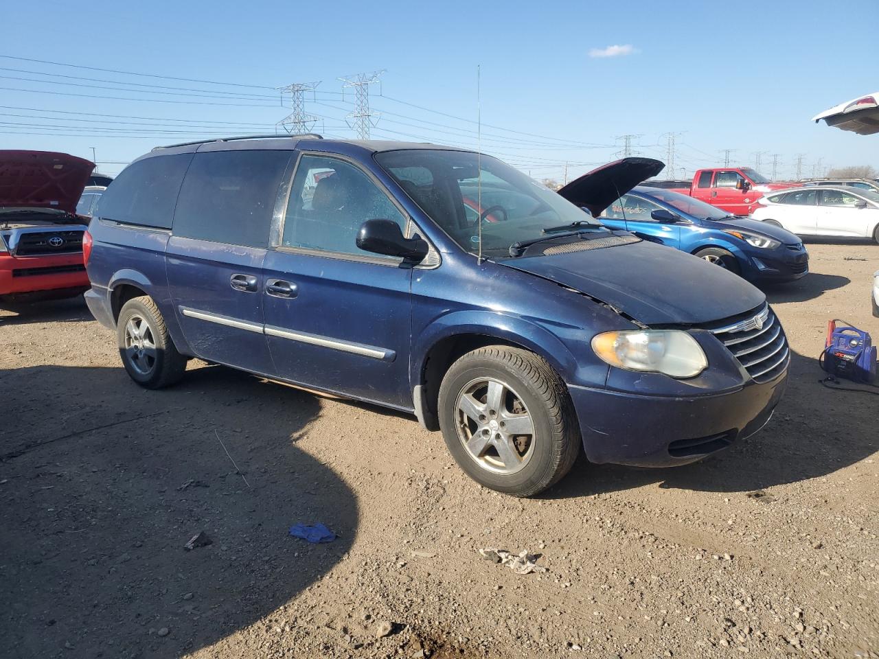Chrysler Minivan Touring Image 7