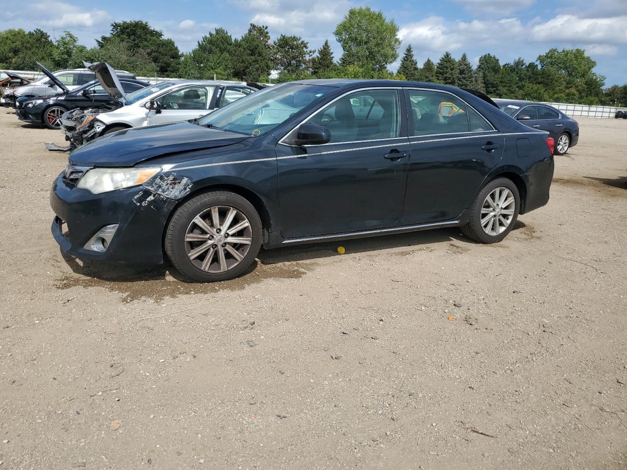 Toyota Camry L Image 1