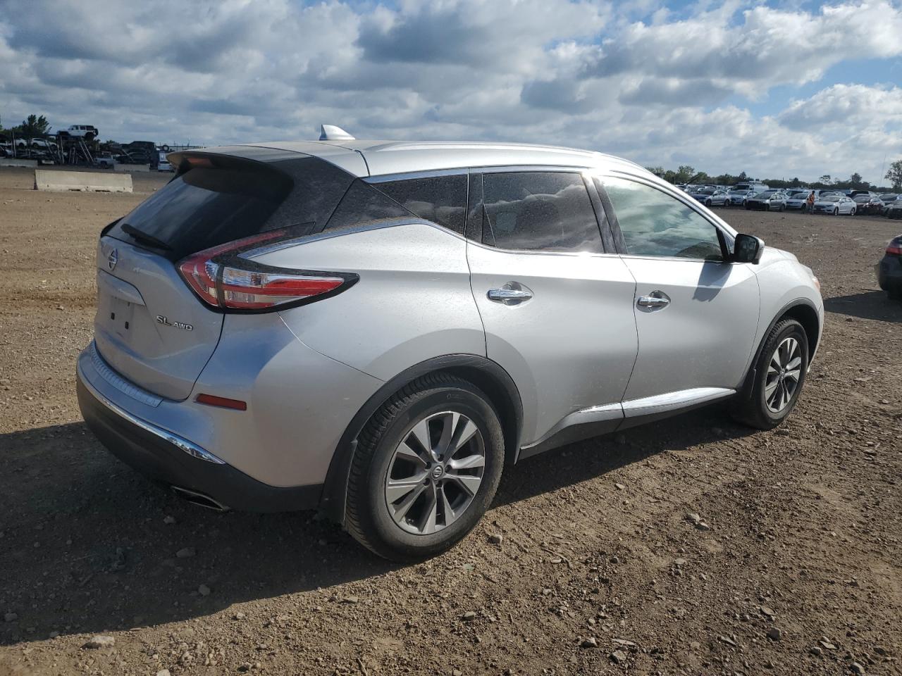 Nissan Murano S Image 2