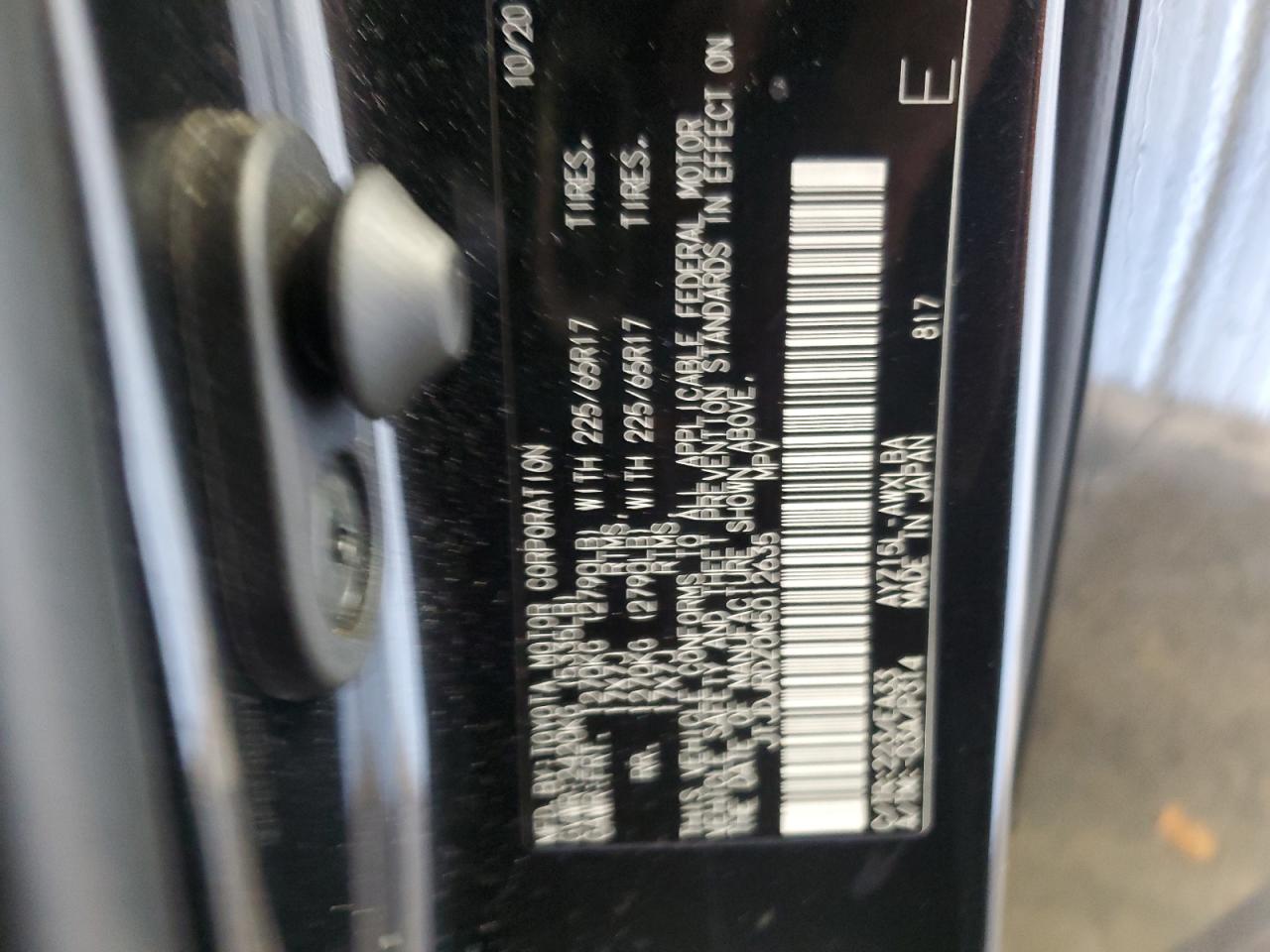 Lexus NX 300h Base Image 9