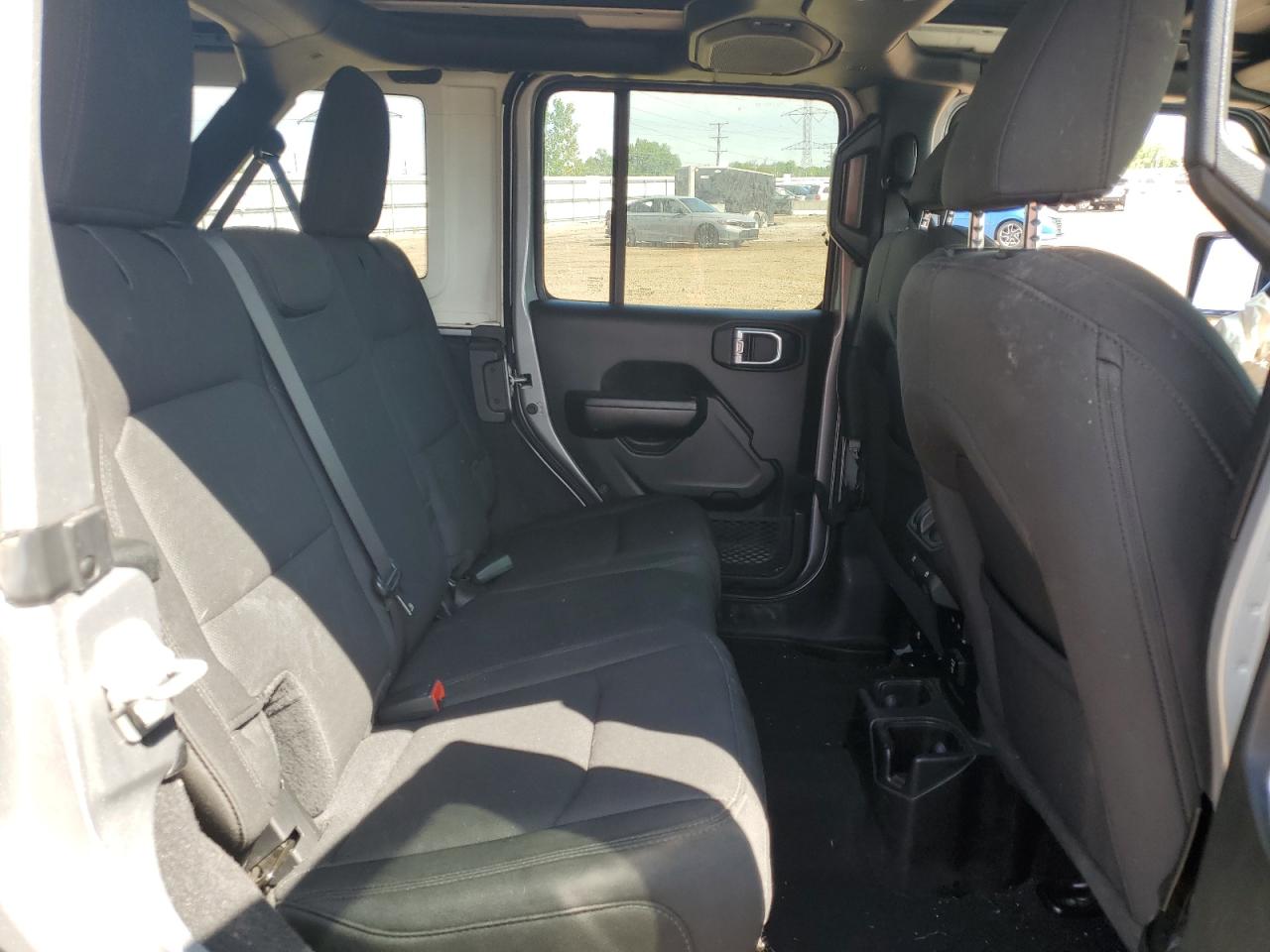 Jeep Wrangler Sport Image 4