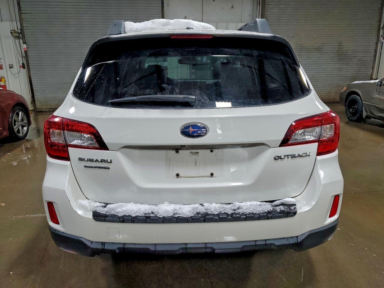 Subaru Outback 2.5i Premium Image 2