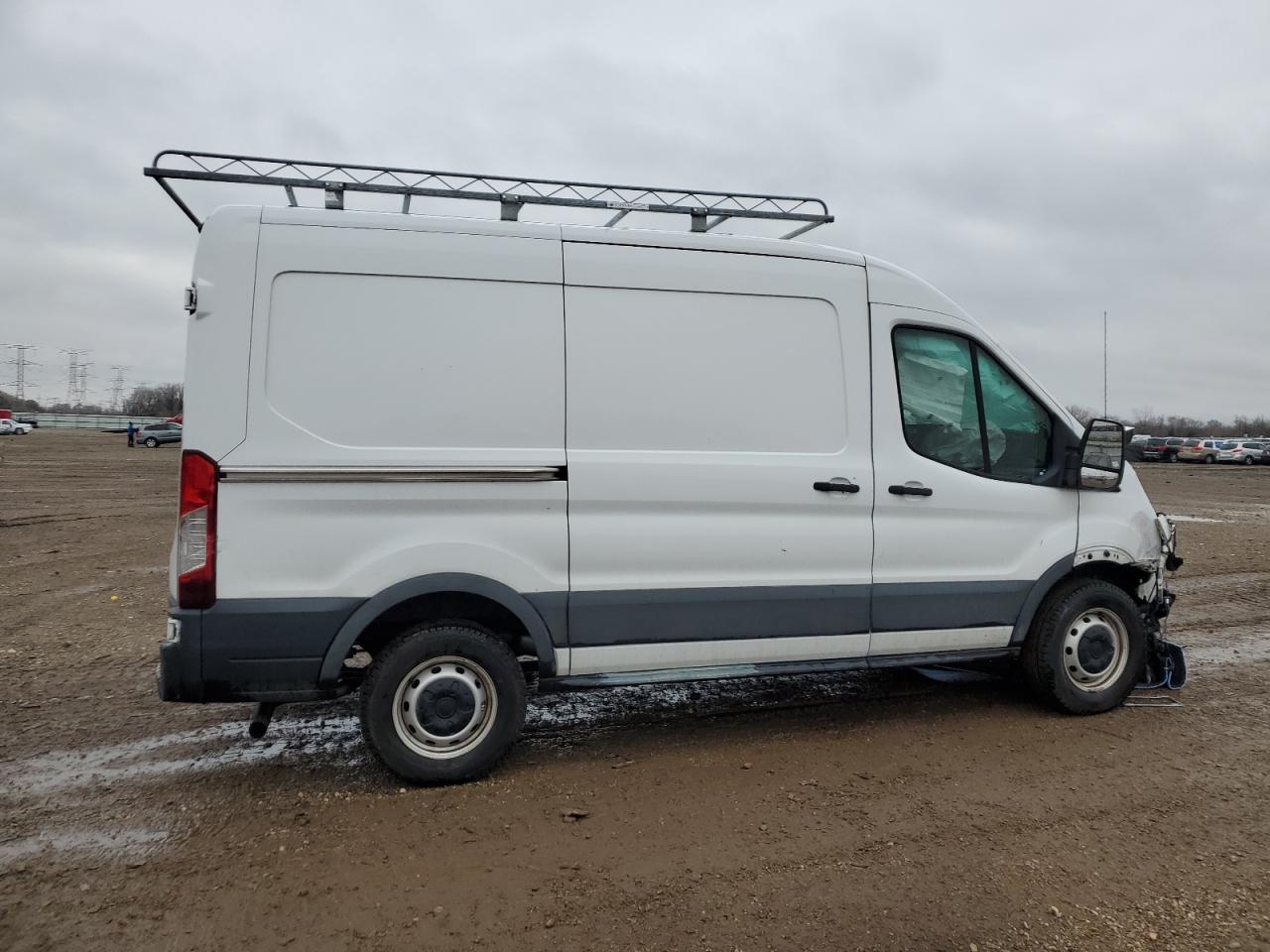 Ford Transit T-250 Image 5