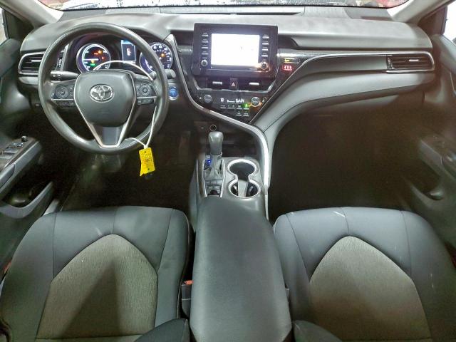 Toyota Camry Le Image 5