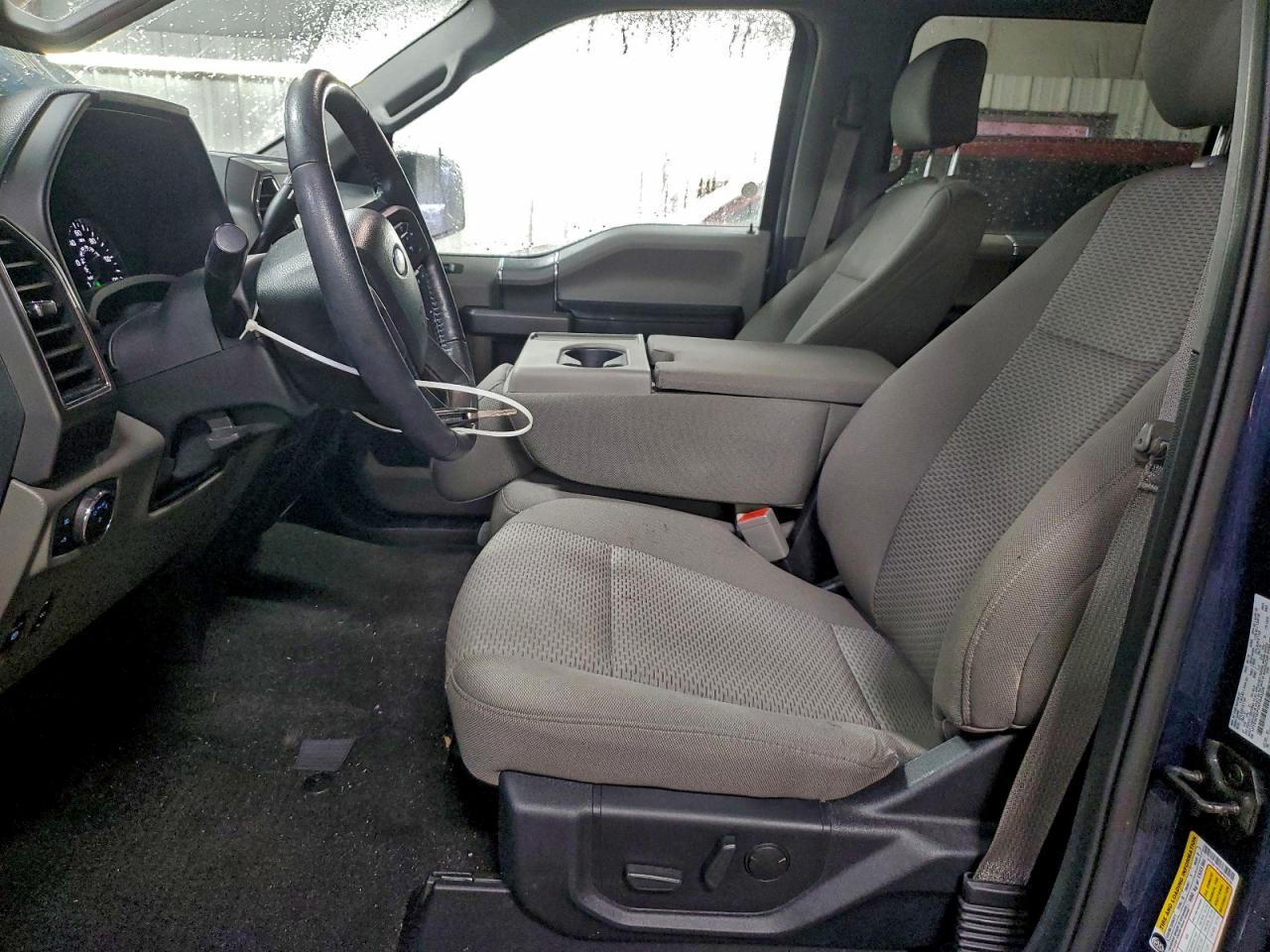 Ford F-150 Supercrew Image 3