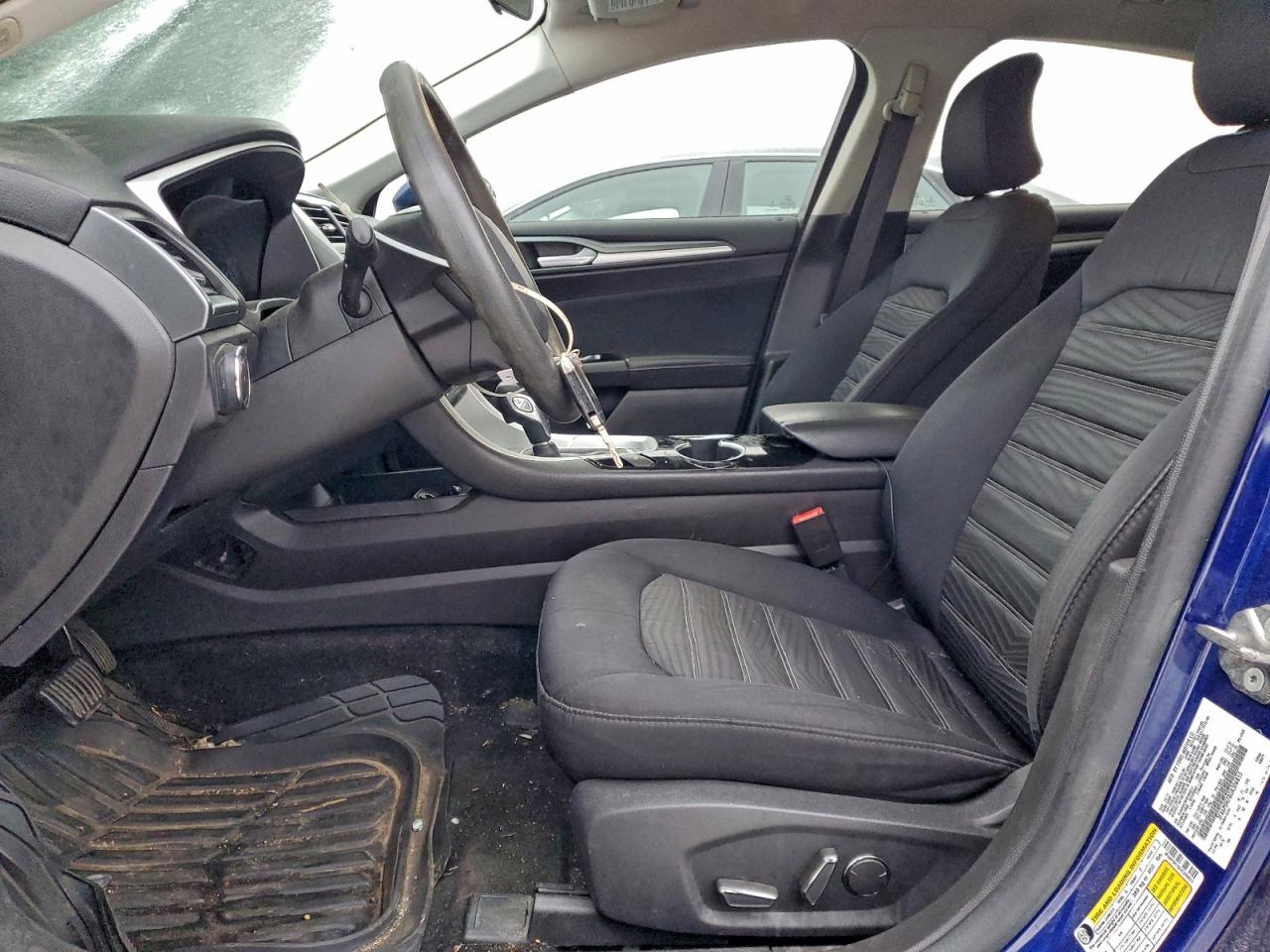 Ford Fusion Se Image 4