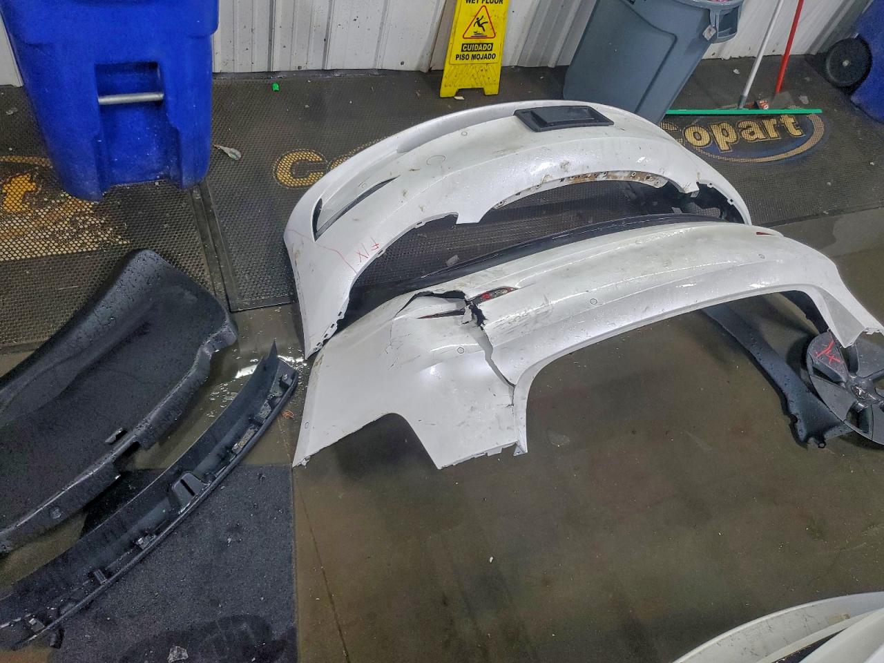 Tesla Model 3 Image 12