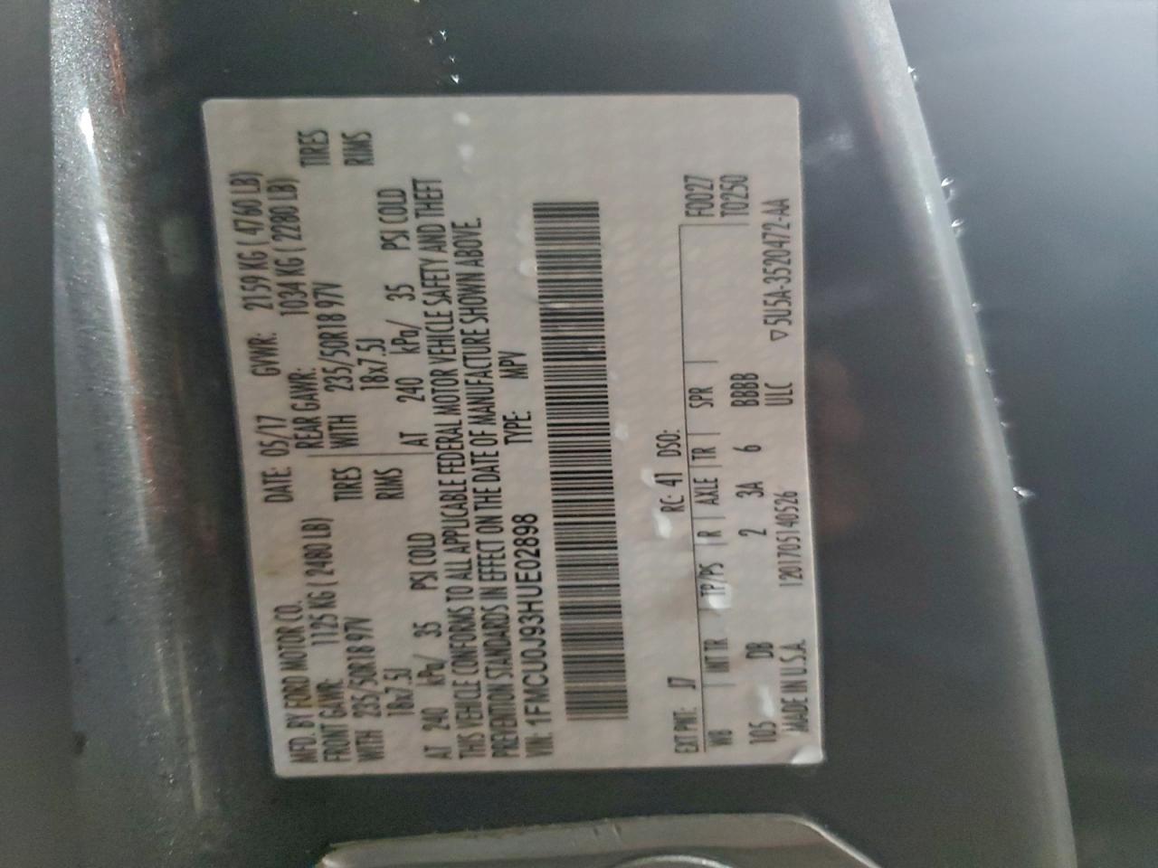 Ford Escape Titanium Image 10