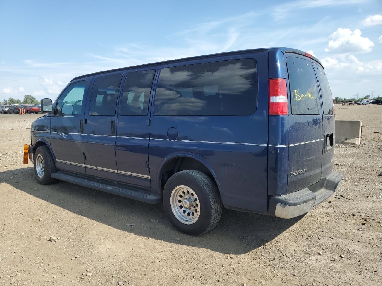 Chevrolet Express Image 7