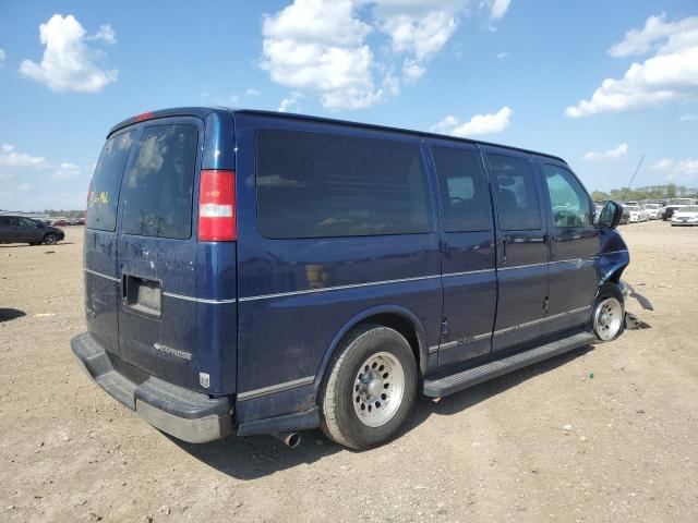Chevrolet Express Image 2
