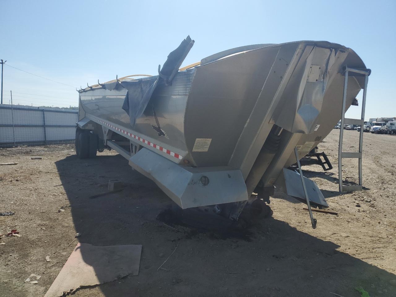 Everlite Trailer Image 1