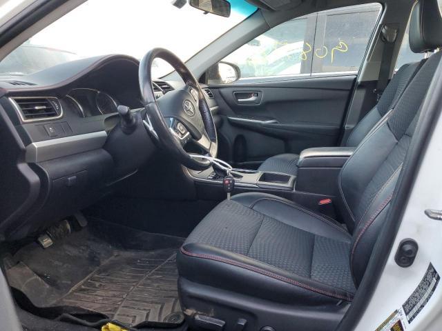 Toyota Camry Le Image 3