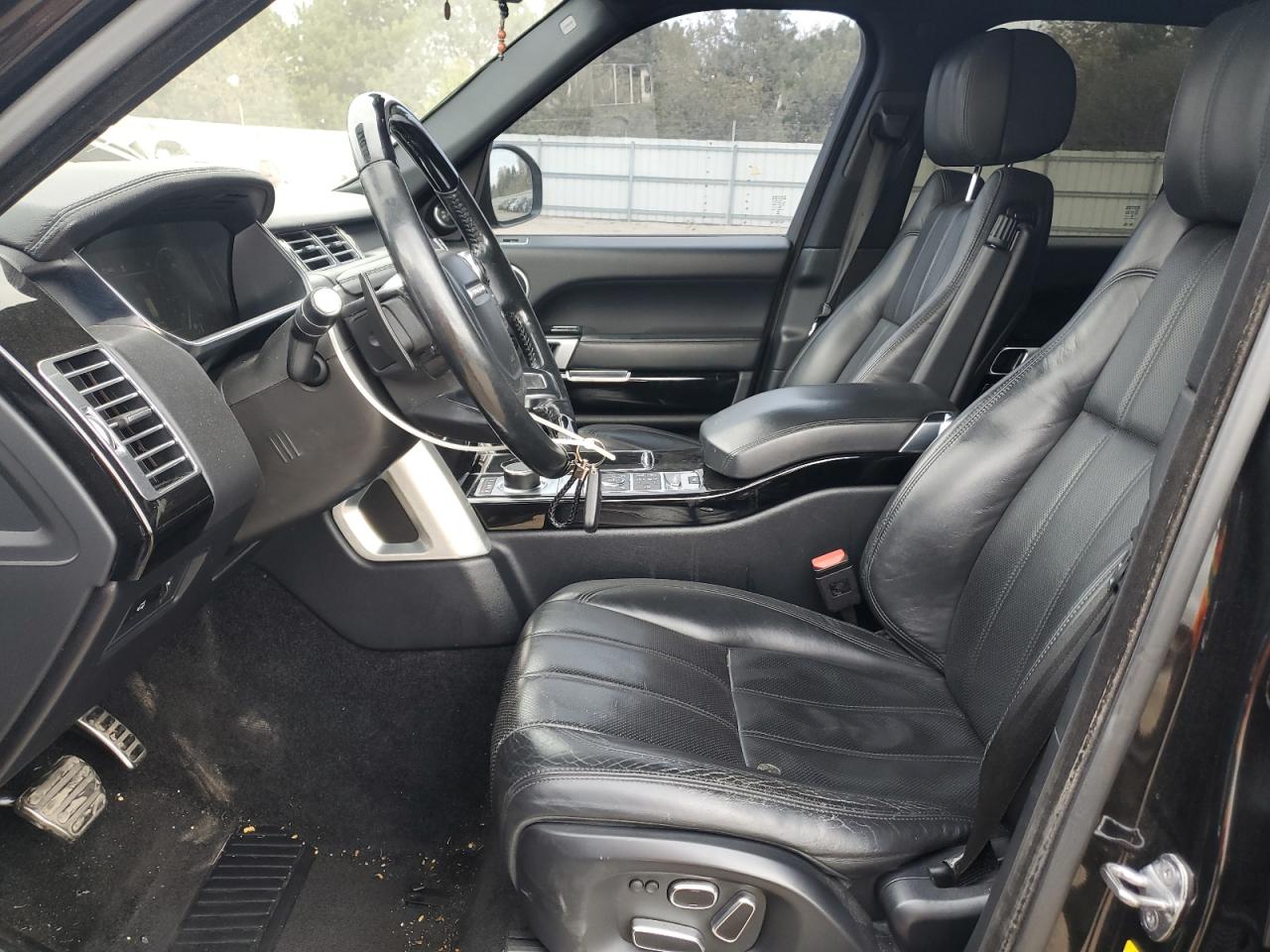 Land Rover Range Rover Supercharged Image 11