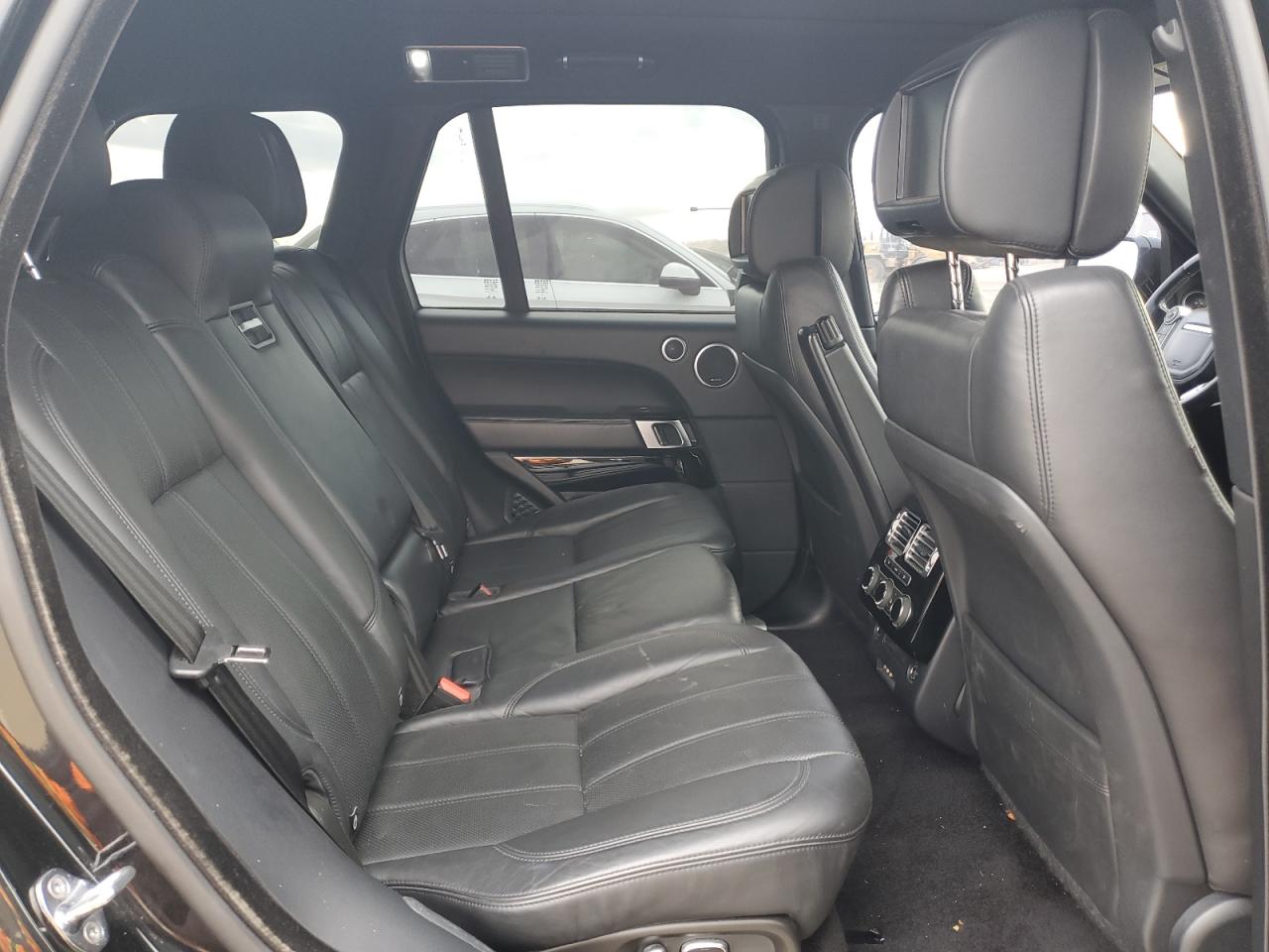 Land Rover Range Rover Supercharged Image 6