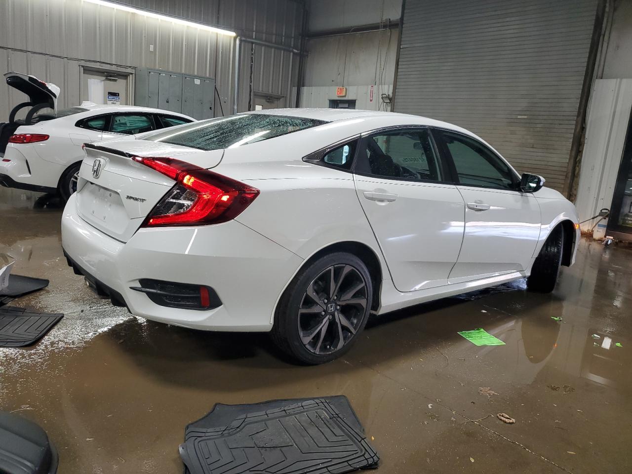 Honda Civic Sport Image 5
