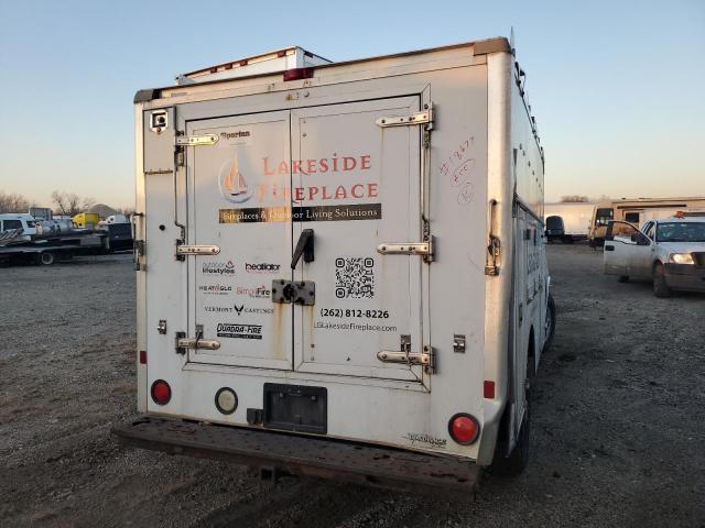 GMC Savana Cutaway G3500 Image 11