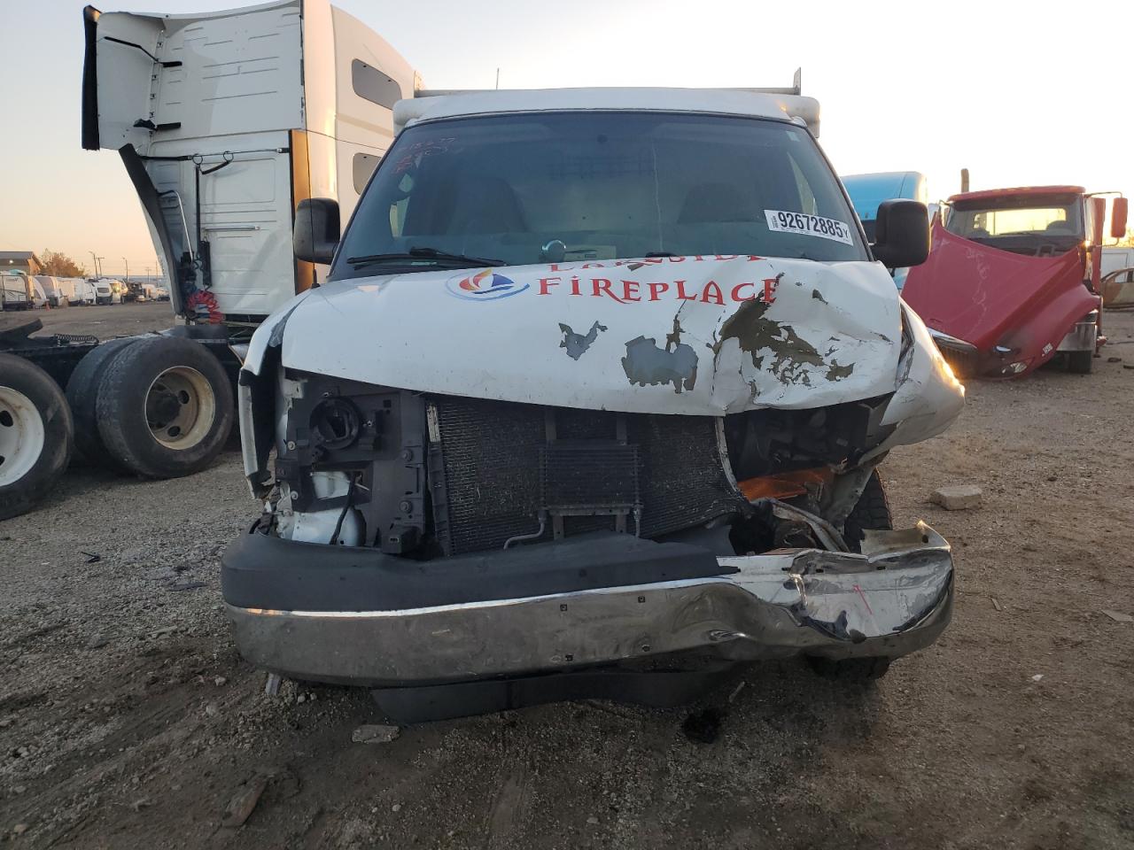 GMC Savana Cutaway G3500 Image 7