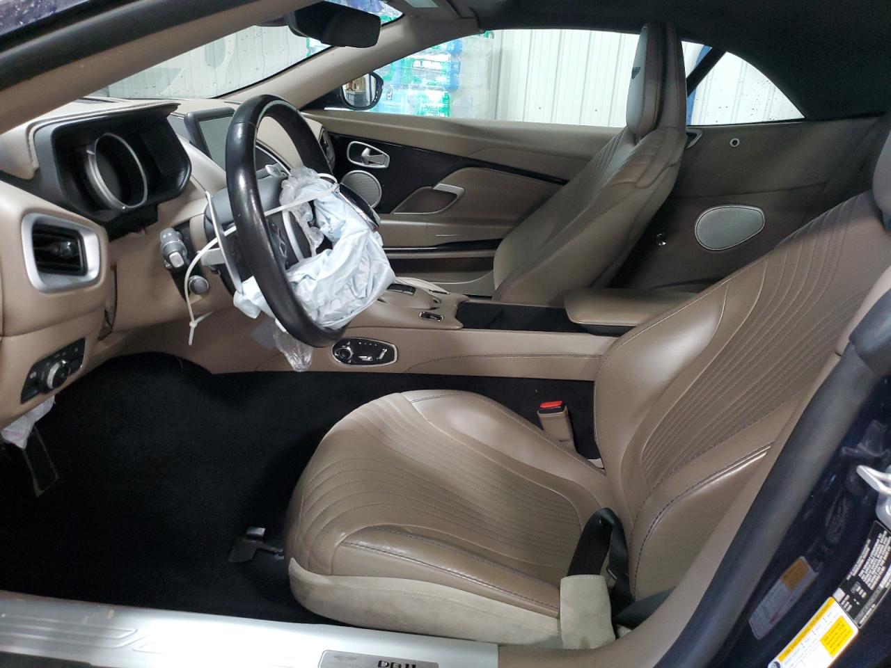 Aston Martin DB11 Image 5