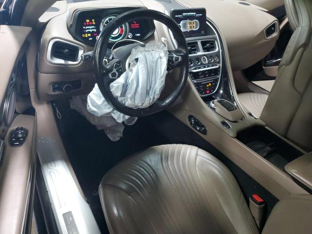 Aston Martin DB11 Image 10