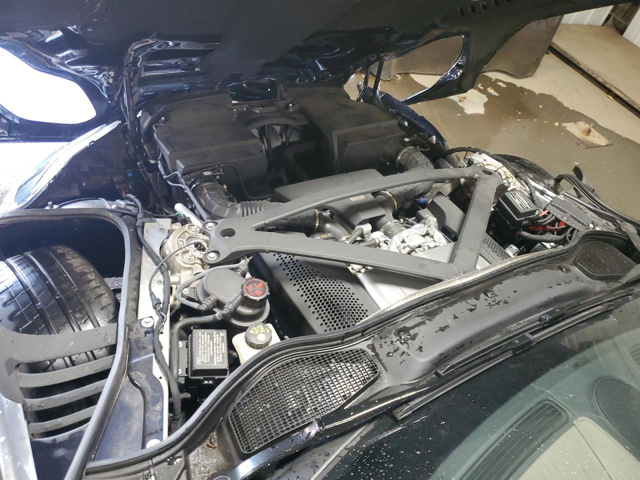 Aston Martin DB11 Image 8