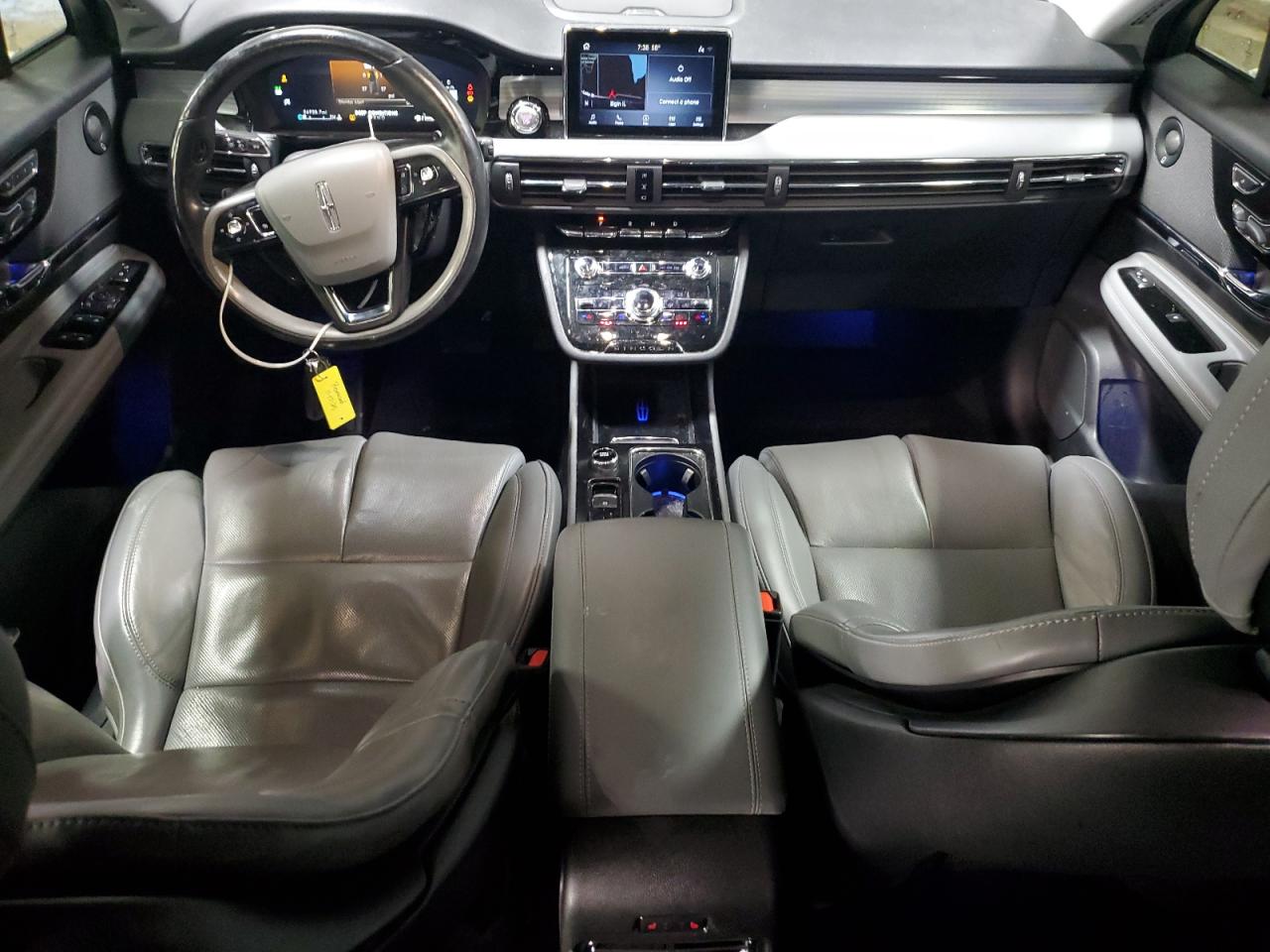 Lincoln Corsair Reserve Image 12