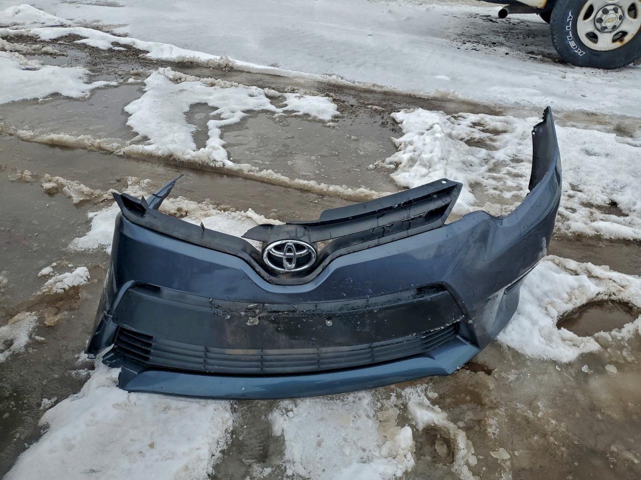 Toyota Corolla L Image 4