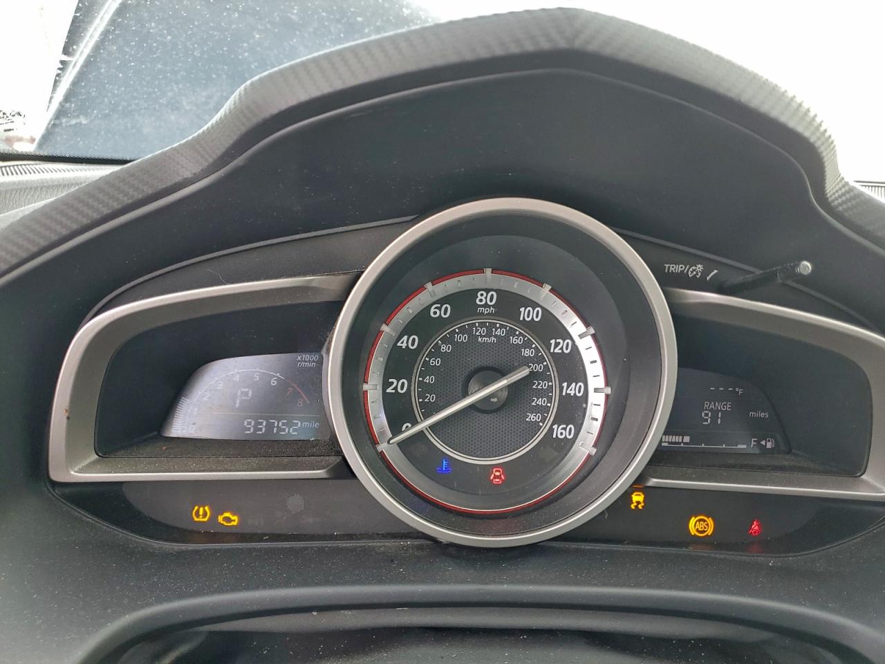 Mazda 3 Grand Touring Image 4